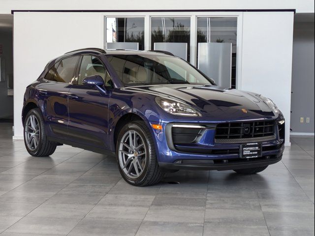 2024 Porsche Macan Base