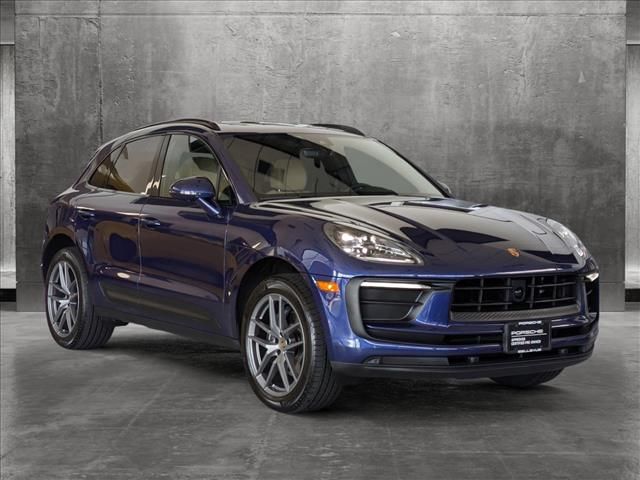 2024 Porsche Macan Base