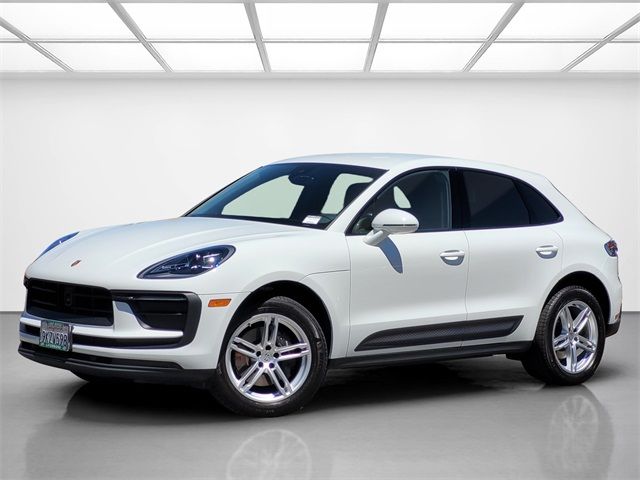 2024 Porsche Macan Base