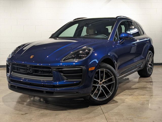 2024 Porsche Macan Base