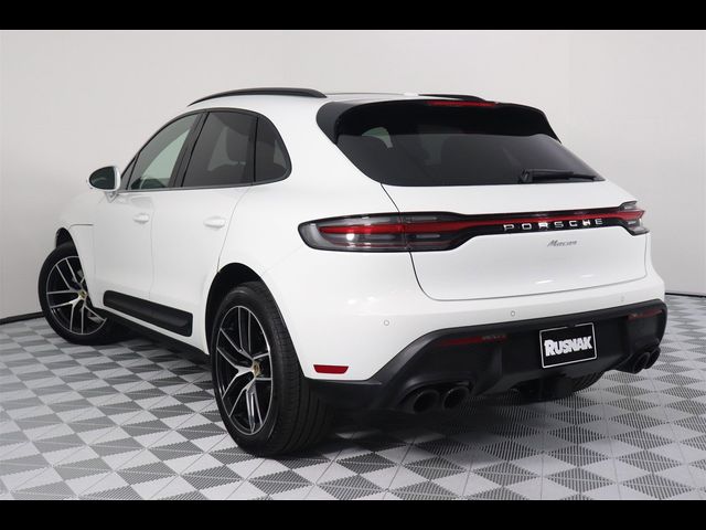 2024 Porsche Macan Base