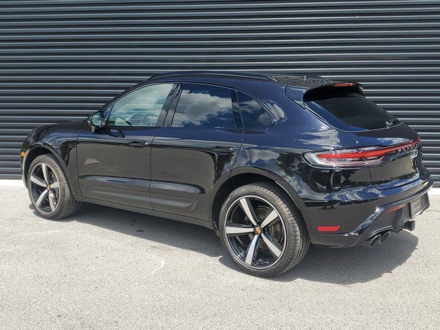 2024 Porsche Macan Base