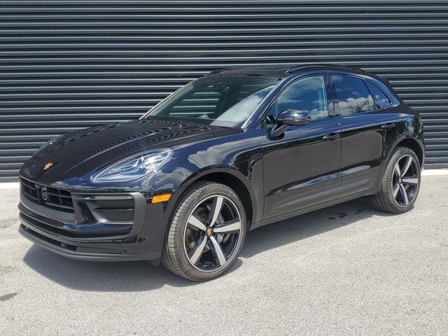 2024 Porsche Macan Base