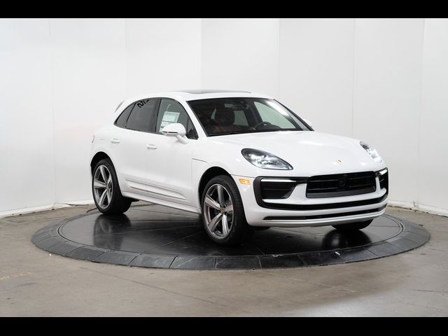 2024 Porsche Macan Base