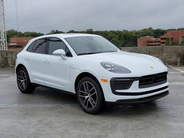 2024 Porsche Macan Base