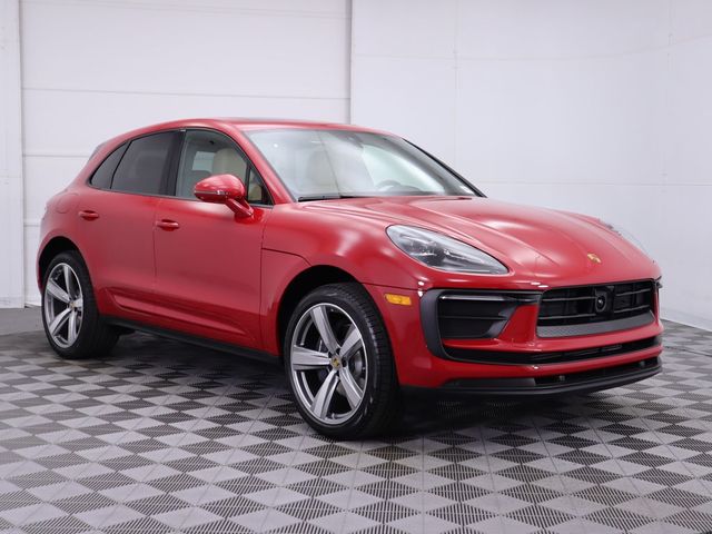 2024 Porsche Macan Base