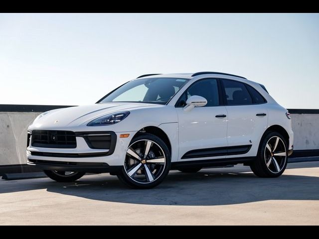 2024 Porsche Macan Base