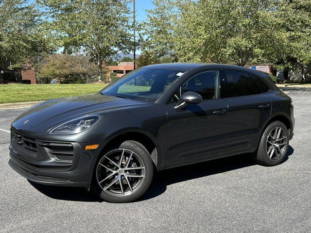 2024 Porsche Macan Base