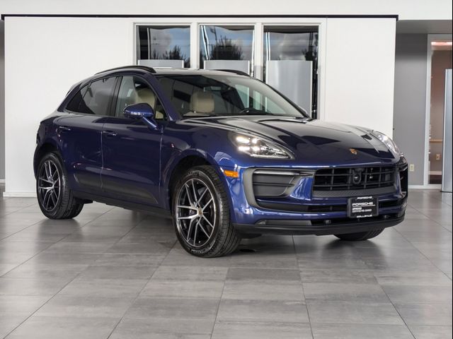 2024 Porsche Macan Base