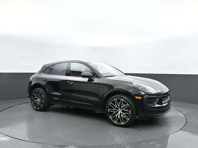 2024 Porsche Macan 