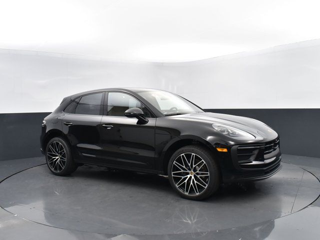 2024 Porsche Macan 