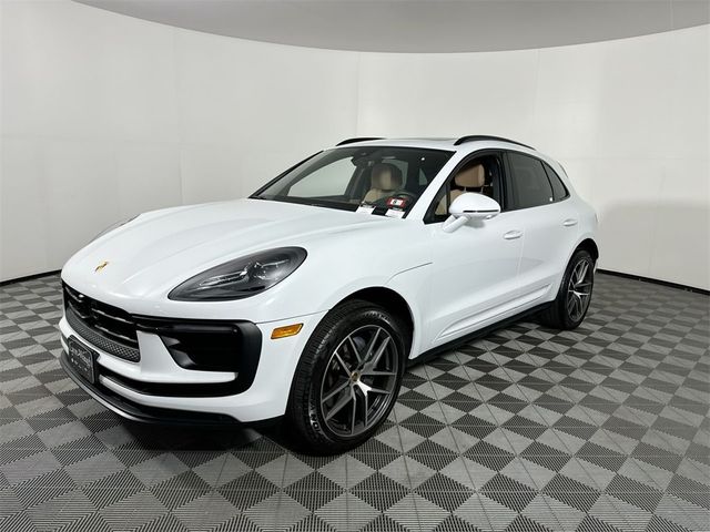 2024 Porsche Macan Base