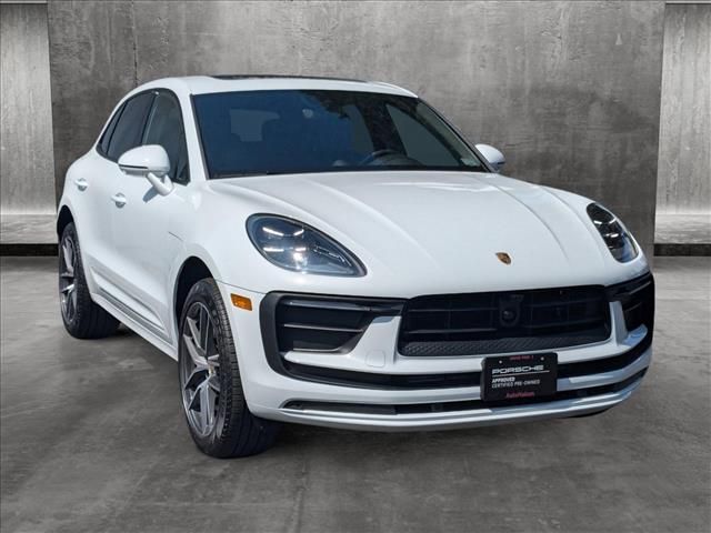 2024 Porsche Macan Base