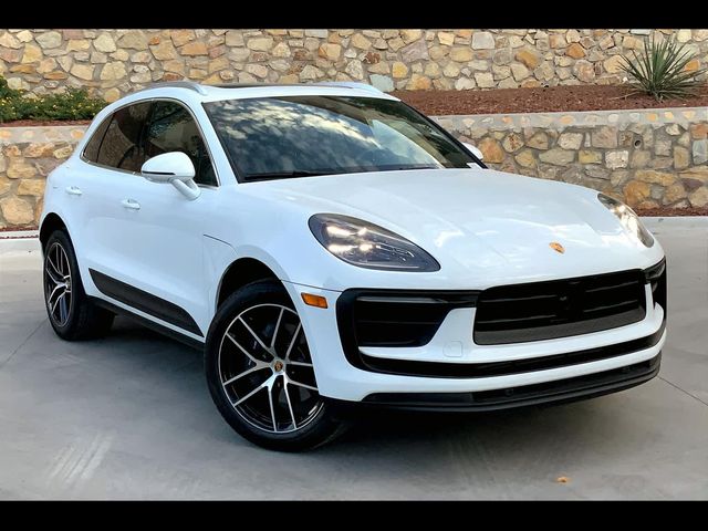 2024 Porsche Macan Base