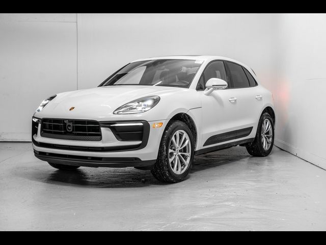 2024 Porsche Macan Base