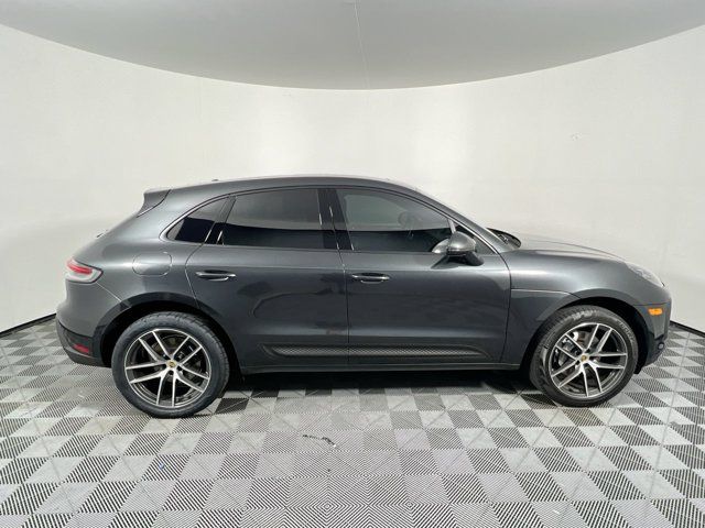 2024 Porsche Macan T