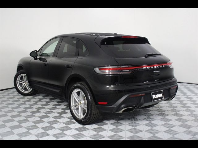 2024 Porsche Macan Base