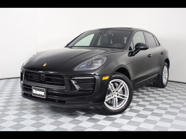 2024 Porsche Macan Base