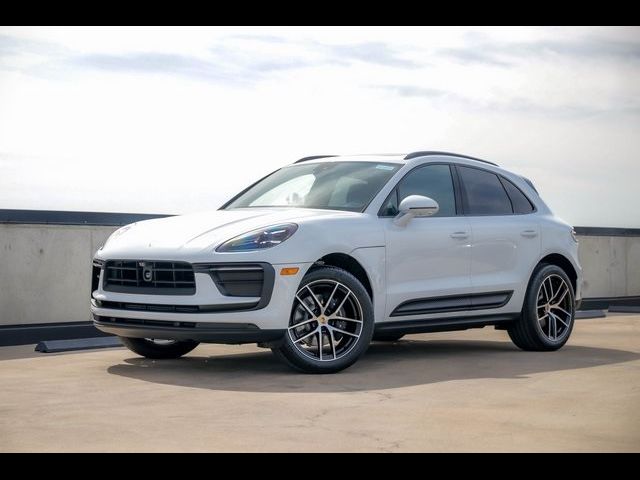 2024 Porsche Macan Base