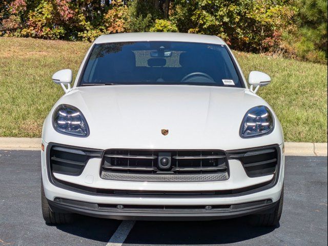 2024 Porsche Macan Base