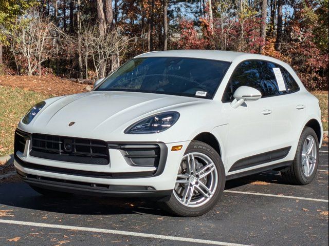 2024 Porsche Macan Base