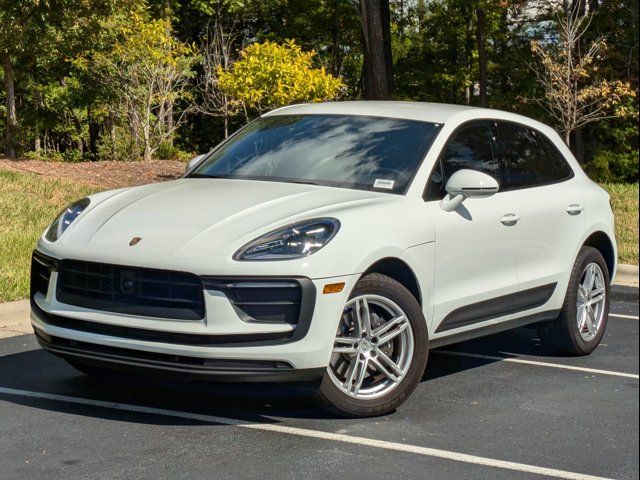 2024 Porsche Macan Base