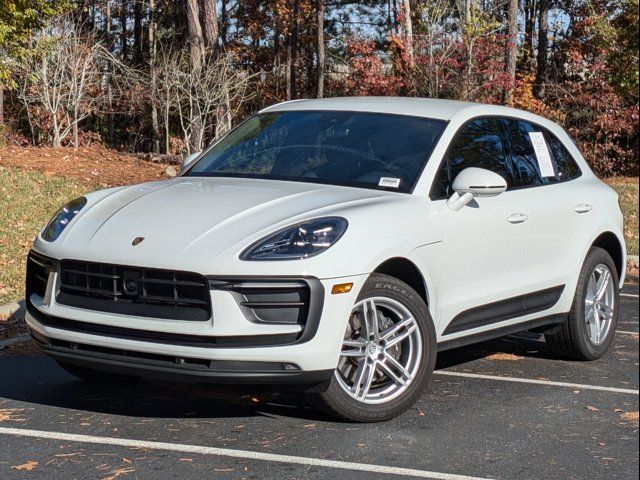 2024 Porsche Macan Base