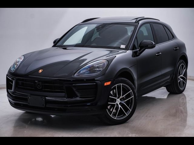 2024 Porsche Macan 