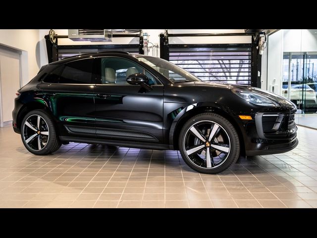 2024 Porsche Macan Base