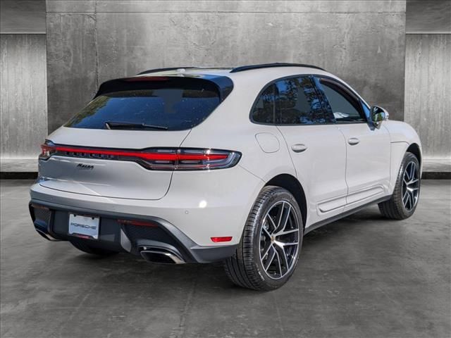 2024 Porsche Macan Base