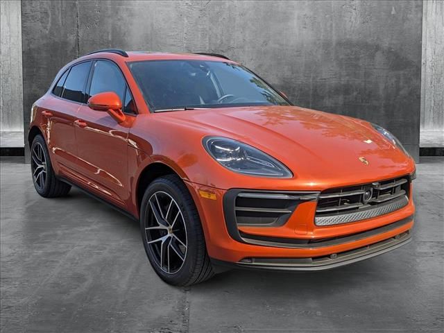 2024 Porsche Macan Base