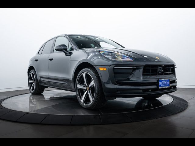 2024 Porsche Macan Base