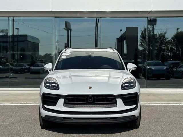 2024 Porsche Macan Base