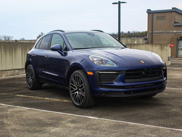 2024 Porsche Macan Base