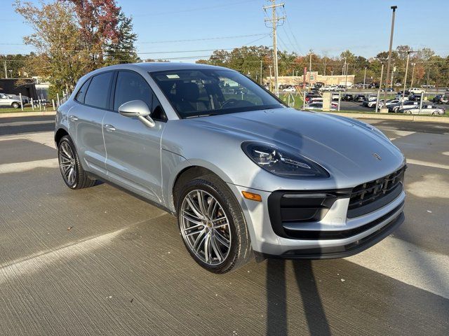 2024 Porsche Macan Base