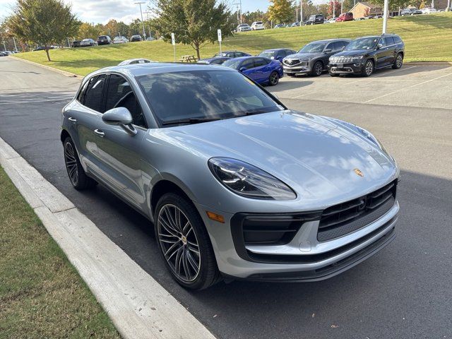 2024 Porsche Macan Base