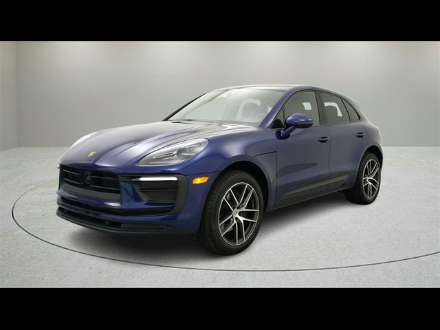 2024 Porsche Macan 