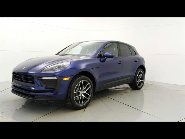 2024 Porsche Macan 