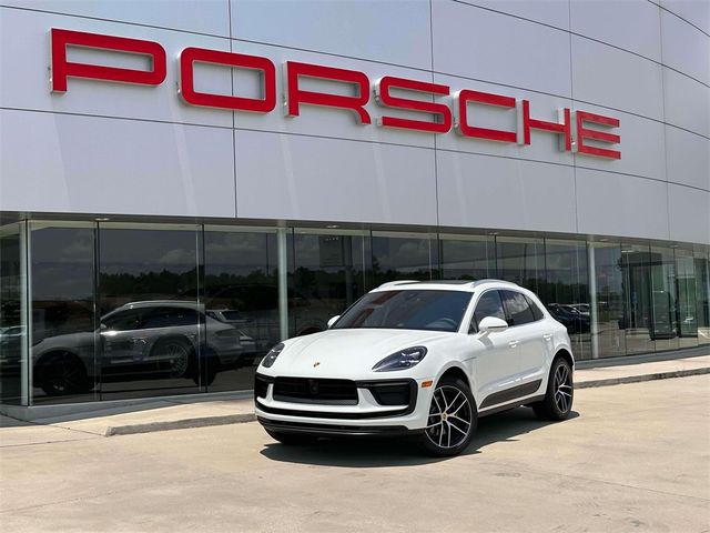 2024 Porsche Macan Base