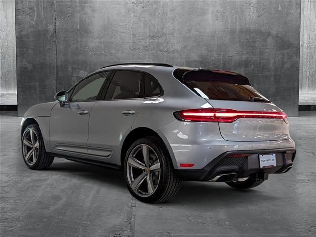 2024 Porsche Macan Base