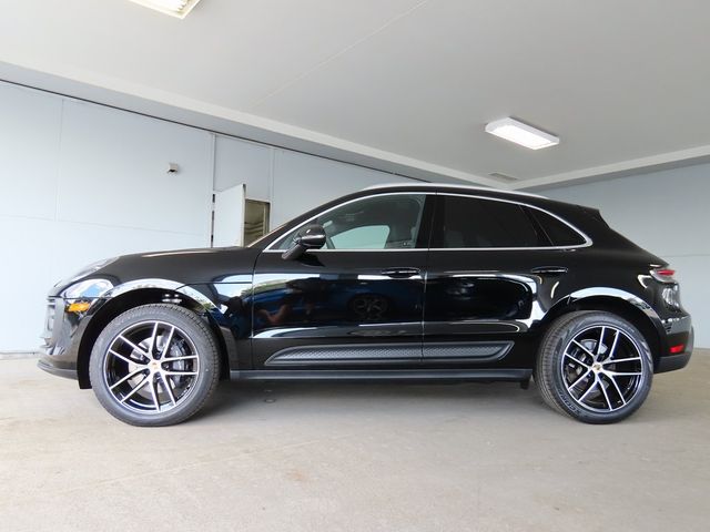 2024 Porsche Macan 