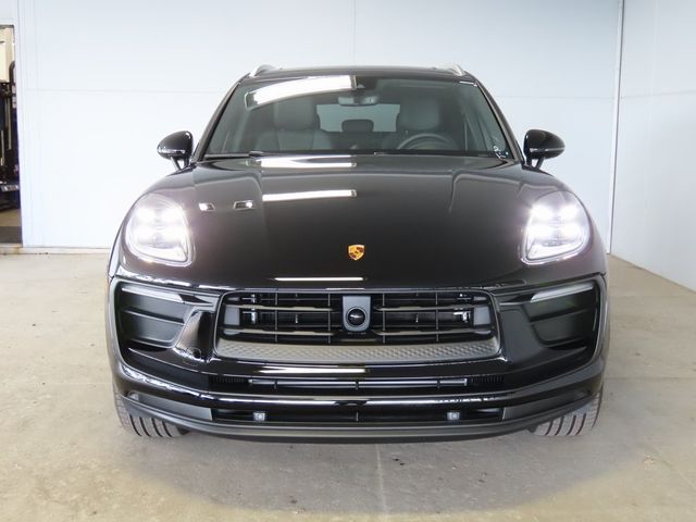 2024 Porsche Macan 