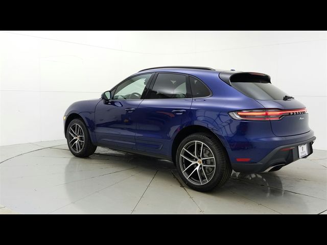 2024 Porsche Macan 