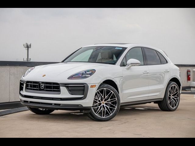 2024 Porsche Macan Base