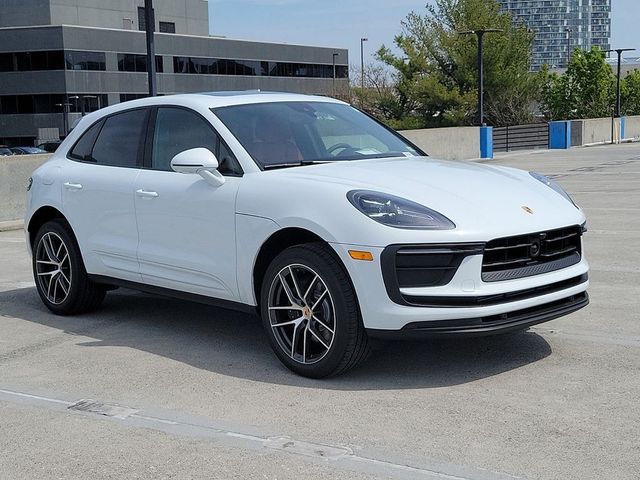 2024 Porsche Macan Base