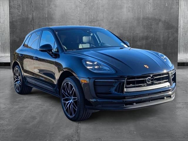 2024 Porsche Macan Base