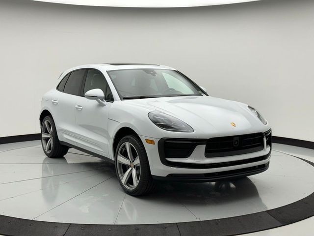 2024 Porsche Macan Base