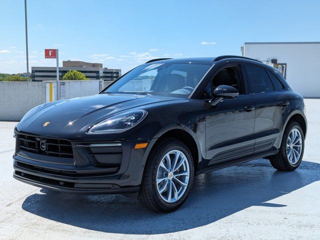 2024 Porsche Macan Base