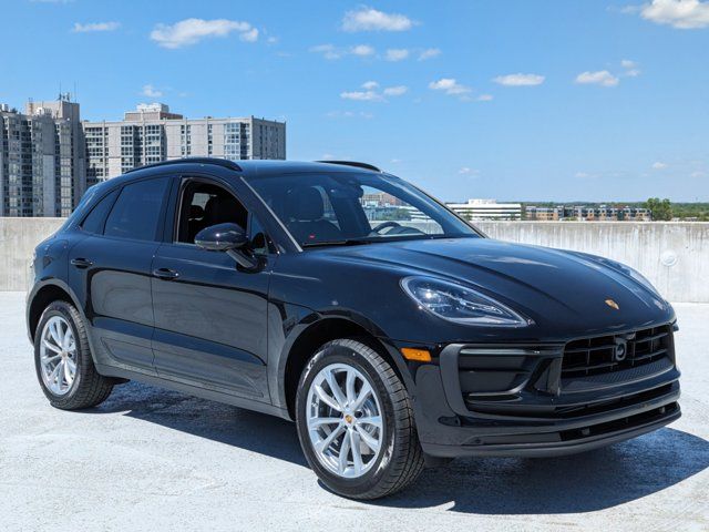 2024 Porsche Macan Base