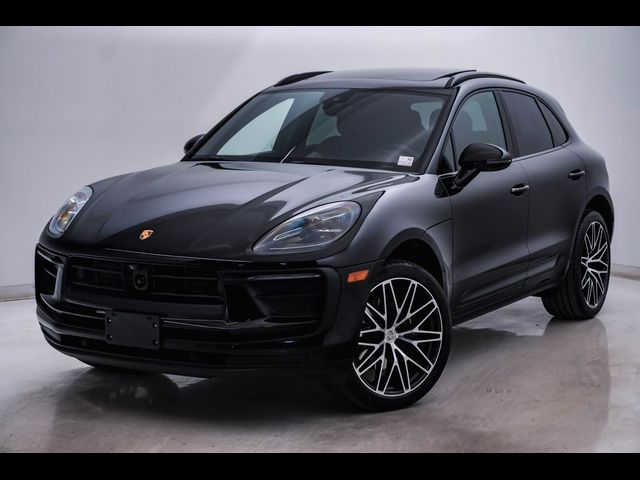 2024 Porsche Macan 